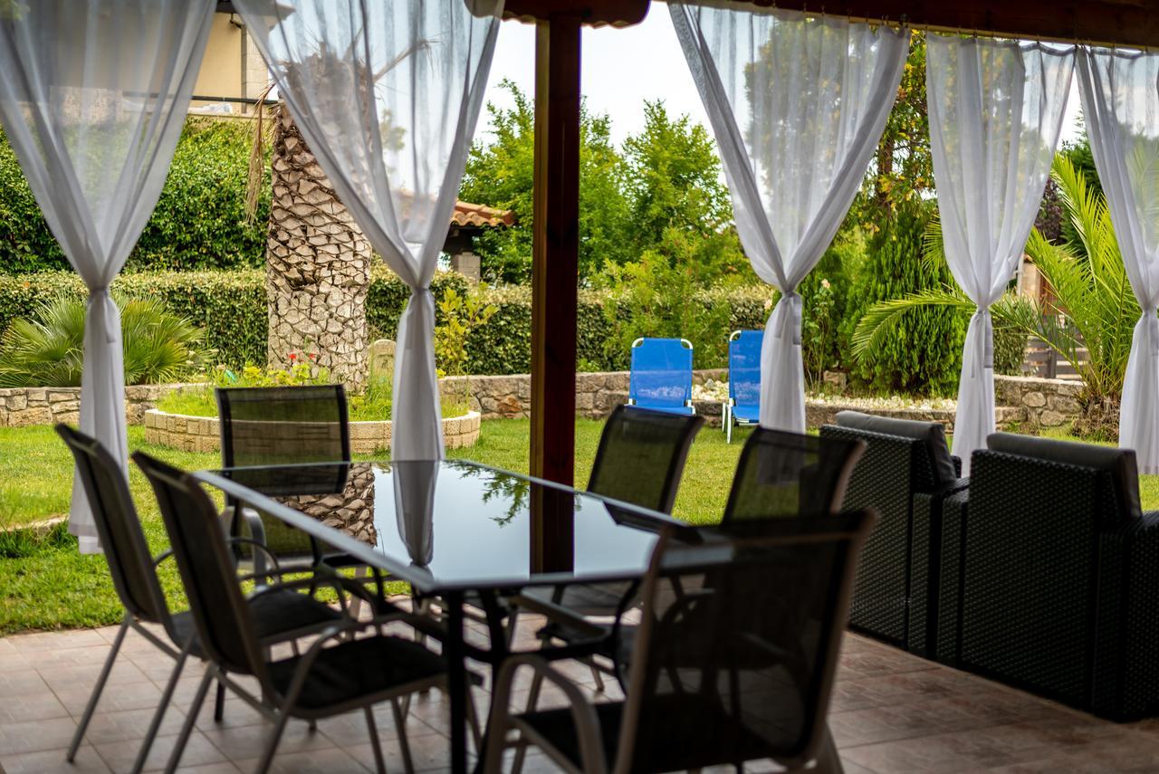 Blue Thea Luxury Villa In Afitos Zewnętrze zdjęcie