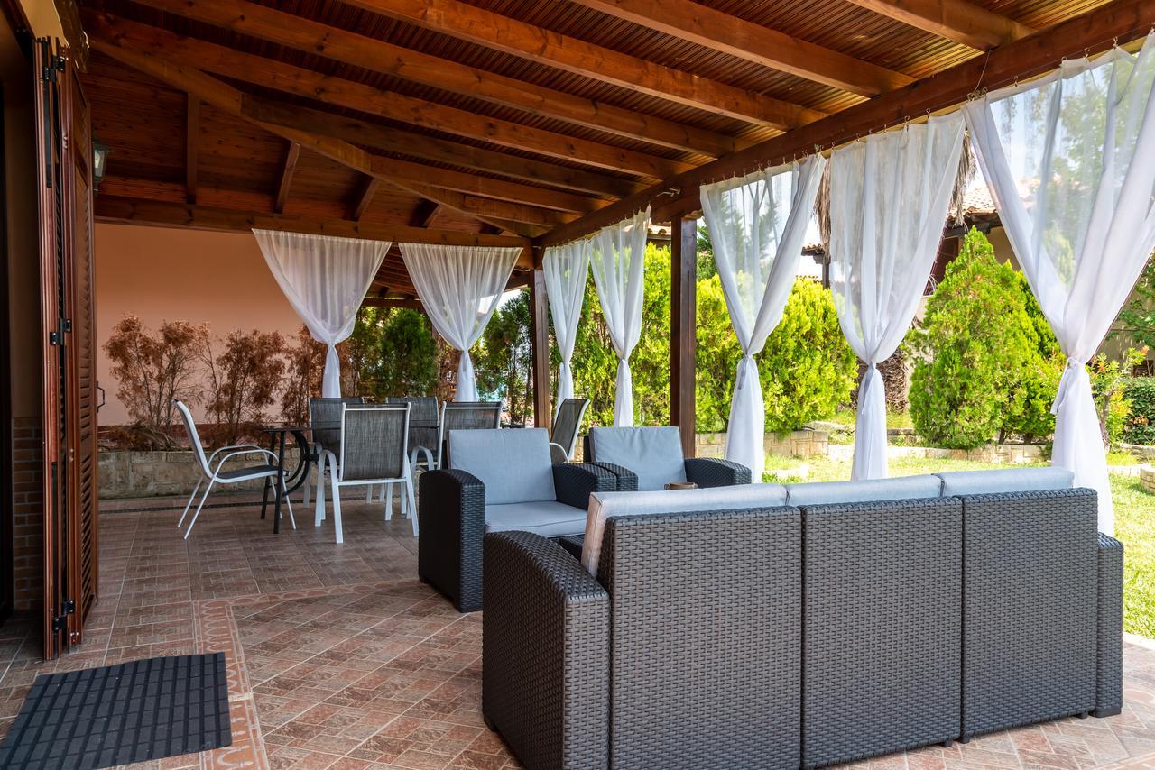 Blue Thea Luxury Villa In Afitos Zewnętrze zdjęcie